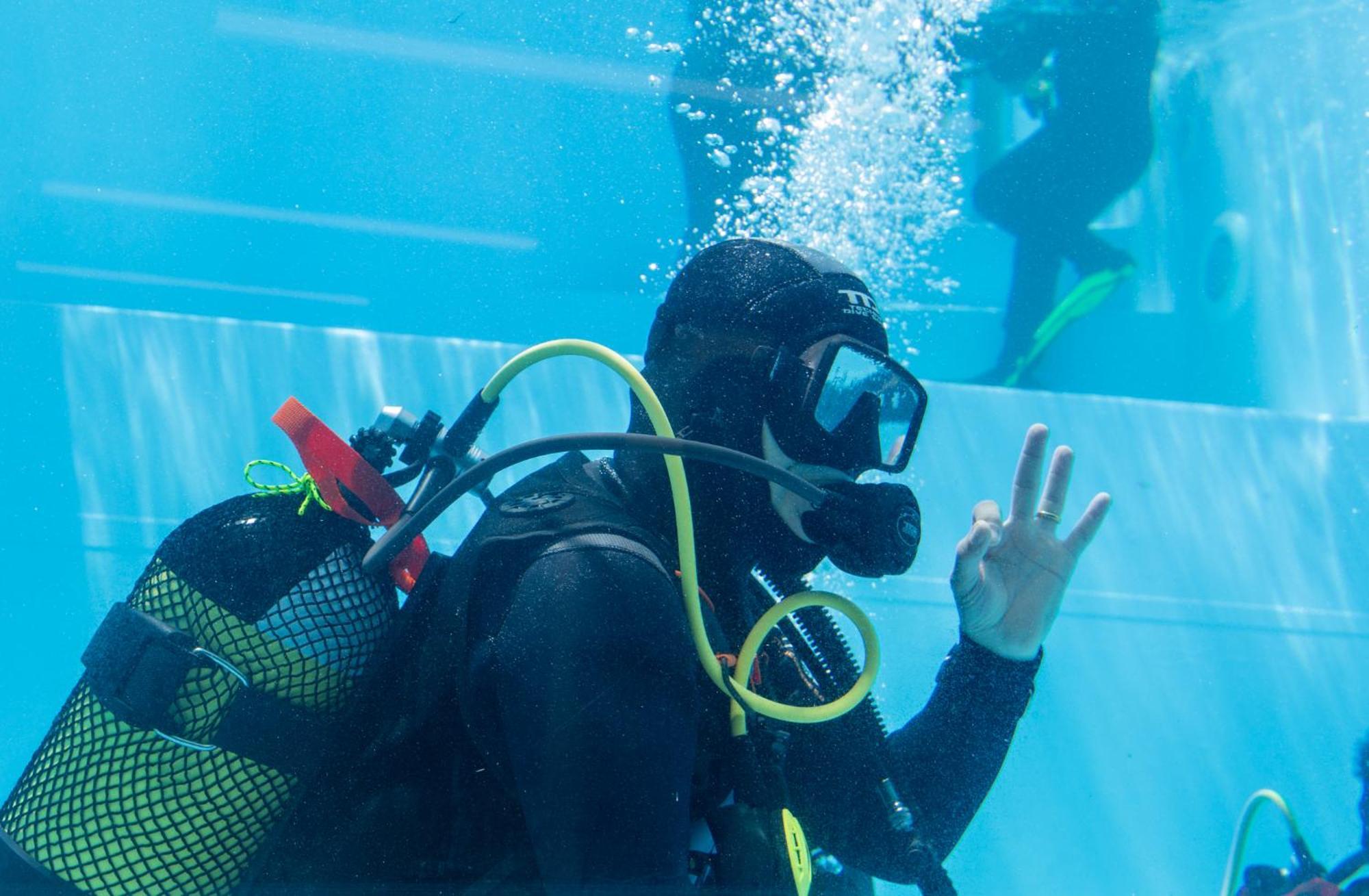 Santa Cruz Dive House Padi Dive Resort 西尔维拉 外观 照片