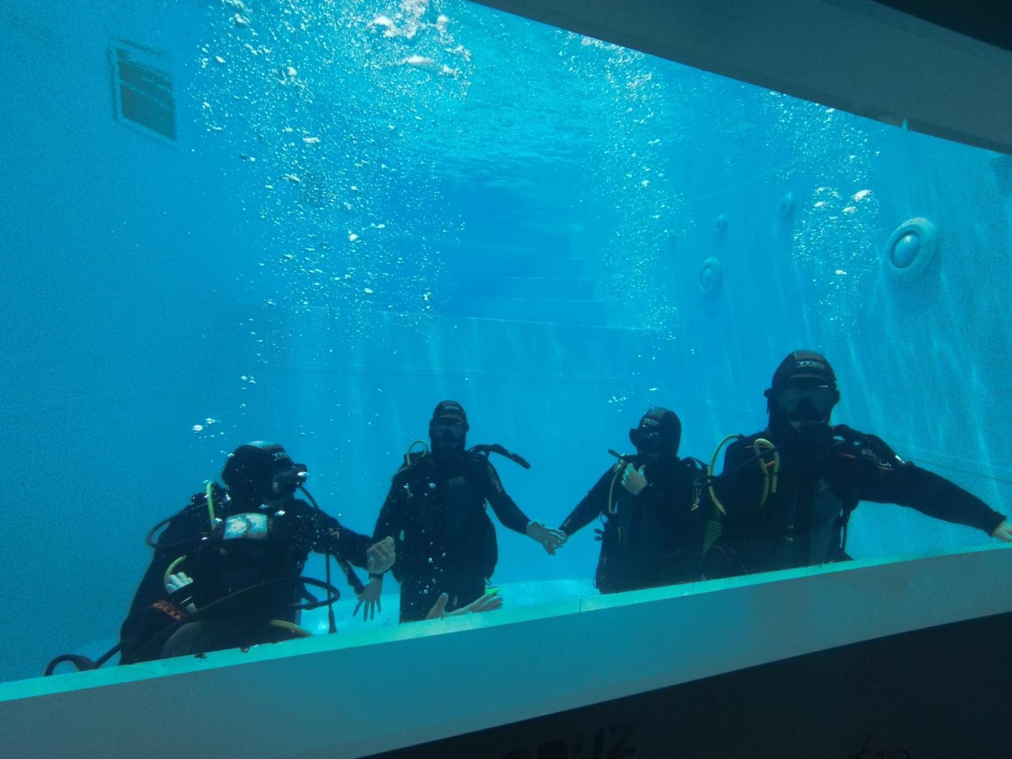 Santa Cruz Dive House Padi Dive Resort 西尔维拉 外观 照片